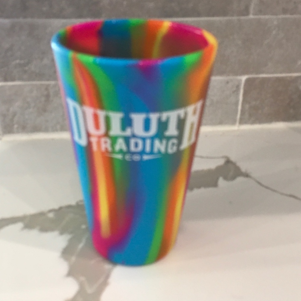 Duluth Trading Co Multicolor Rainbow Silicone Cup Tie Dye Tumbler